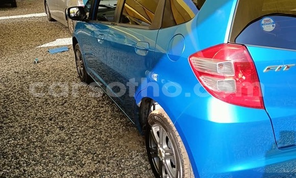 Sayi Na hannu Toyota Vitz Blue Mota in Mafeteng a Mafeteng Sayi Na hannu Toyota Vitz Blue Mota in Mafeteng a Mafeteng