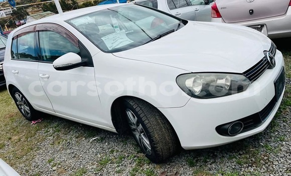 Sayi Na hannu Volkswagen Golf White Mota in Mafeteng a Mafeteng Sayi Na hannu Volkswagen Golf White Mota in Mafeteng a Mafeteng