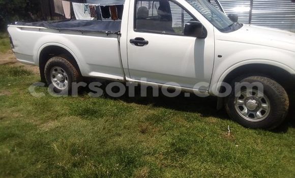 Acheter Occasion Voiture Toyota Hilux Blanc à Mafeteng, Mafeteng Acheter Occasion Voiture Toyota Hilux Blanc à Mafeteng, Mafeteng