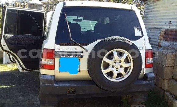 Acheter Occasion Voiture Mitsubishi Pajero Blanc à Mafeteng, Mafeteng Acheter Occasion Voiture Mitsubishi Pajero Blanc à Mafeteng, Mafeteng