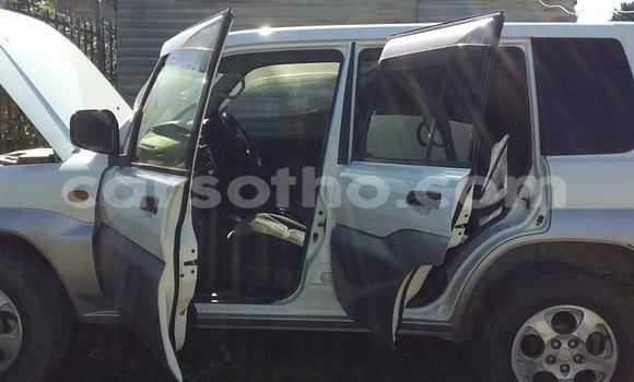 Acheter Occasion Voiture Mitsubishi Pajero Blanc à Mafeteng, Mafeteng Acheter Occasion Voiture Mitsubishi Pajero Blanc à Mafeteng, Mafeteng
