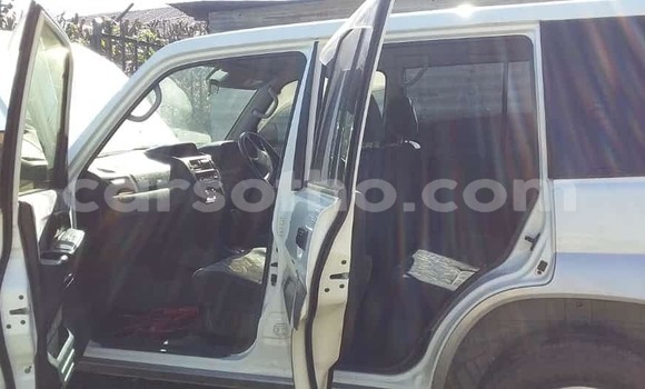 Acheter Occasion Voiture Mitsubishi Pajero Blanc à Mafeteng, Mafeteng Acheter Occasion Voiture Mitsubishi Pajero Blanc à Mafeteng, Mafeteng