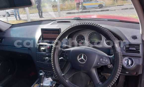 Acheter Occasion Voiture Mercedes-Benz C–Class Rouge à Maputsoa, Leribe Acheter Occasion Voiture Mercedes-Benz C–Class Rouge à Maputsoa, Leribe