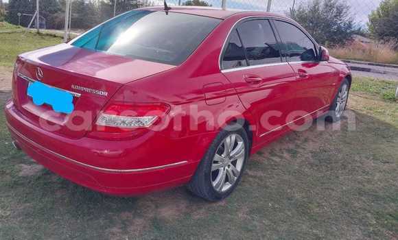 Acheter Occasion Voiture Mercedes-Benz C–Class Rouge à Maputsoa, Leribe Acheter Occasion Voiture Mercedes-Benz C–Class Rouge à Maputsoa, Leribe