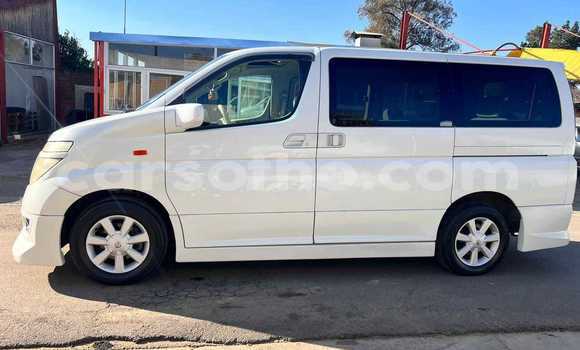 Acheter Occasion Voiture Nissan Frontier Blanc à Maputsoa, Leribe Acheter Occasion Voiture Nissan Frontier Blanc à Maputsoa, Leribe