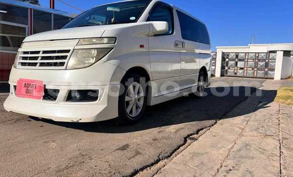 Acheter Occasion Voiture Nissan Frontier Blanc à Maputsoa, Leribe Acheter Occasion Voiture Nissan Frontier Blanc à Maputsoa, Leribe