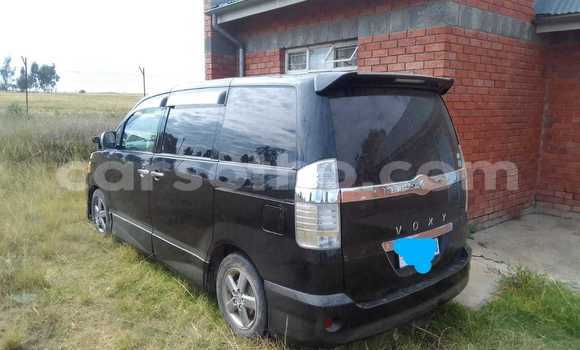 Acheter Occasion Voiture Toyota Voxy Noir à Maseru, Maseru Acheter Occasion Voiture Toyota Voxy Noir à Maseru, Maseru