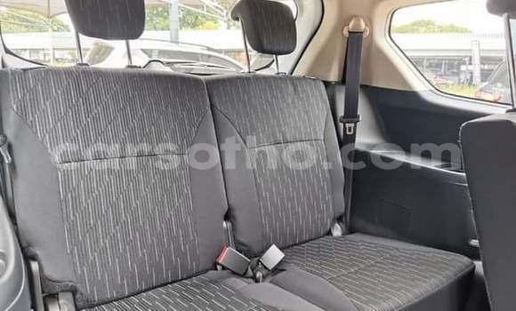 Sayi Na hannu Suzuki Ertiga White Mota in Maseru a Maseru Sayi Na hannu Suzuki Ertiga White Mota in Maseru a Maseru