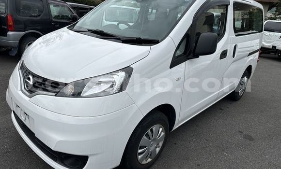 Buy Used Nissan NV200 White Car in Maseru in Maseru