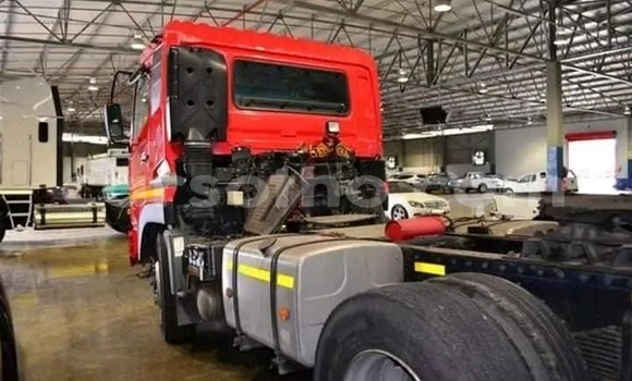 Sayi Na hannu Nissan UD Red Babbar mota in Maseru a Maseru Sayi Na hannu Nissan UD Red Babbar mota in Maseru a Maseru