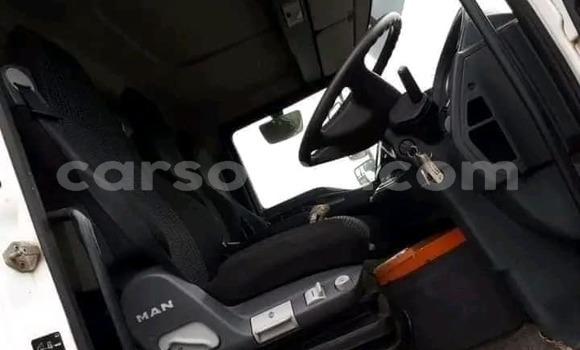 Sayi Na hannu Volvo F4 Other Babbar mota in Maseru a Maseru Sayi Na hannu Volvo F4 Other Babbar mota in Maseru a Maseru