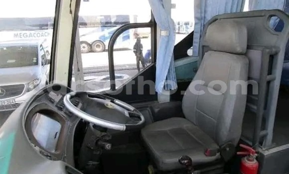 Sayi Na hannu Komatsu D31S White Babbar mota in Maseru a Maseru Sayi Na hannu Komatsu D31S White Babbar mota in Maseru a Maseru