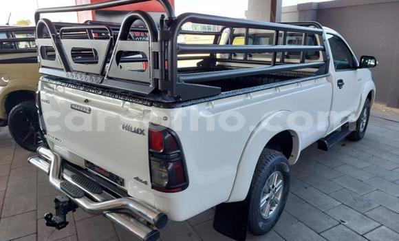اشتري مستعمل Toyota Hilux White سيارة في Maseru في Maseru اشتري مستعمل Toyota Hilux White سيارة في Maseru في Maseru