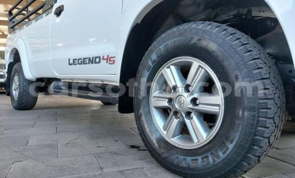 اشتري مستعمل Toyota Hilux White سيارة في Maseru في Maseru اشتري مستعمل Toyota Hilux White سيارة في Maseru في Maseru
