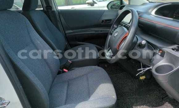 Buy Used Toyota Sienta White Car in Maseru in Maseru Buy Used Toyota Sienta White Car in Maseru in Maseru