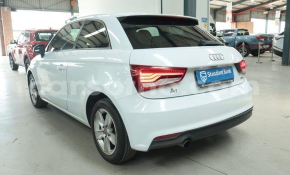 Sayi Na hannu Audi A1 White Mota in Maseru a Maseru Sayi Na hannu Audi A1 White Mota in Maseru a Maseru