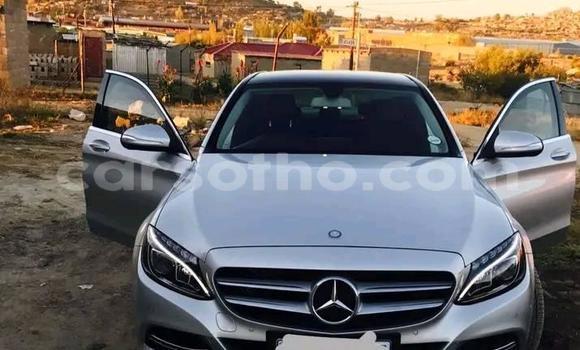 Sayi Na hannu Mercedes-Benz C250 coupe Other Mota in Maseru a Maseru Sayi Na hannu Mercedes-Benz C250 coupe Other Mota in Maseru a Maseru