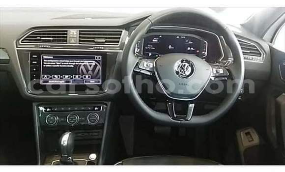 Sayi Na hannu Volkswagen Tiguan White Mota in Maseru a Maseru Sayi Na hannu Volkswagen Tiguan White Mota in Maseru a Maseru