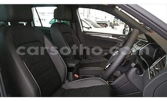 Sayi Na hannu Volkswagen Tiguan White Mota in Maseru a Maseru Sayi Na hannu Volkswagen Tiguan White Mota in Maseru a Maseru