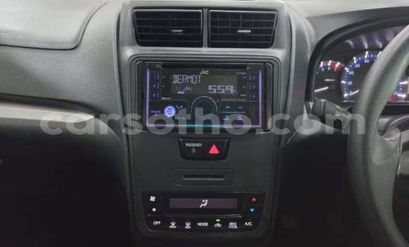 Sayi Na hannu Toyota Avanza Silver Mota in Maseru a Maseru Sayi Na hannu Toyota Avanza Silver Mota in Maseru a Maseru