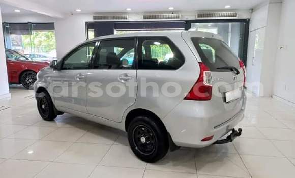 Sayi Na hannu Toyota Avanza Silver Mota in Maseru a Maseru Sayi Na hannu Toyota Avanza Silver Mota in Maseru a Maseru