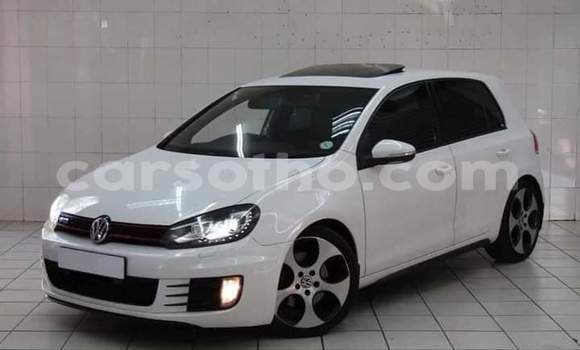 اشتري مستعمل Volkswagen Golf GTI White سيارة في Maseru في Maseru اشتري مستعمل Volkswagen Golf GTI White سيارة في Maseru في Maseru