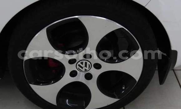 اشتري مستعمل Volkswagen Golf GTI White سيارة في Maseru في Maseru اشتري مستعمل Volkswagen Golf GTI White سيارة في Maseru في Maseru