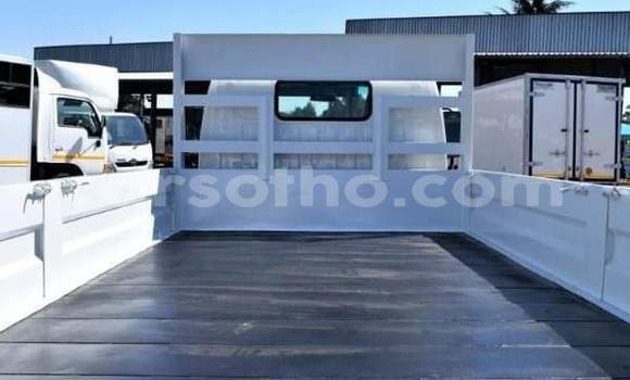 Acheter Occasion Utilitaire Toyota Dyna Blanc à Maseru, Maseru Acheter Occasion Utilitaire Toyota Dyna Blanc à Maseru, Maseru