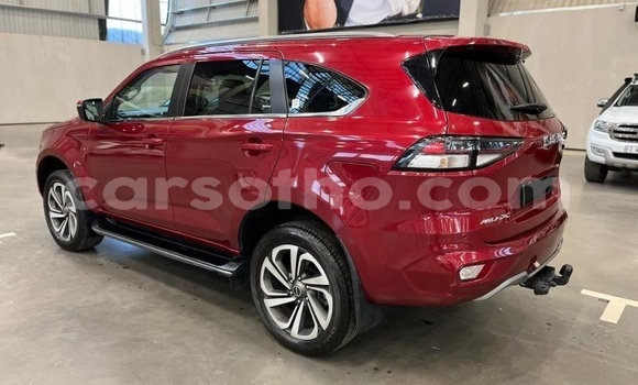 Buy Used Isuzu MU-X Red Car in Maseru in Maseru Buy Used Isuzu MU-X Red Car in Maseru in Maseru