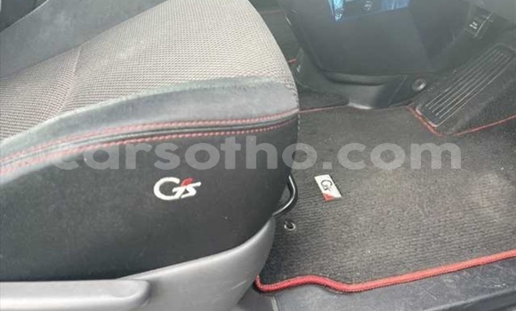 Sayi Na hannu Toyota Noah Black Mota in Maputsoe a Leribe Sayi Na hannu Toyota Noah Black Mota in Maputsoe a Leribe