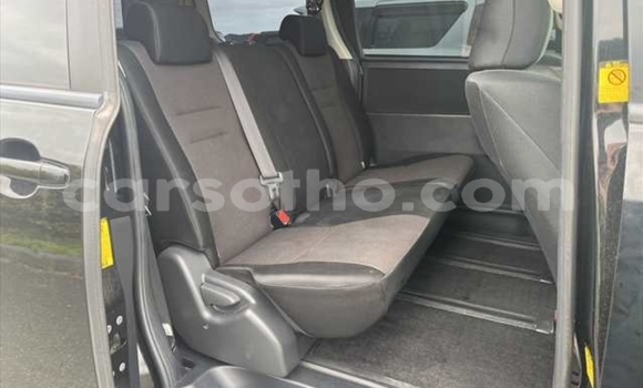 Sayi Na hannu Toyota Noah Black Mota in Maputsoe a Leribe Sayi Na hannu Toyota Noah Black Mota in Maputsoe a Leribe