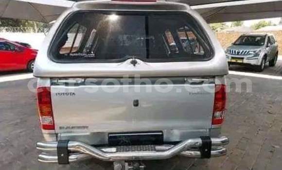 Sayi Na hannu Toyota Hilux Silver Mota in Maseru a Maseru Sayi Na hannu Toyota Hilux Silver Mota in Maseru a Maseru