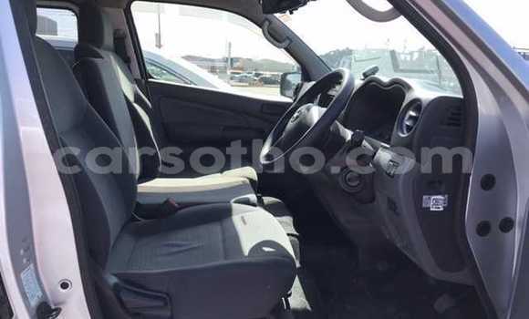 اشتري مستعمل Nissan NV350 Caravan Silver سيارة في Maseru في Maseru اشتري مستعمل Nissan NV350 Caravan Silver سيارة في Maseru في Maseru