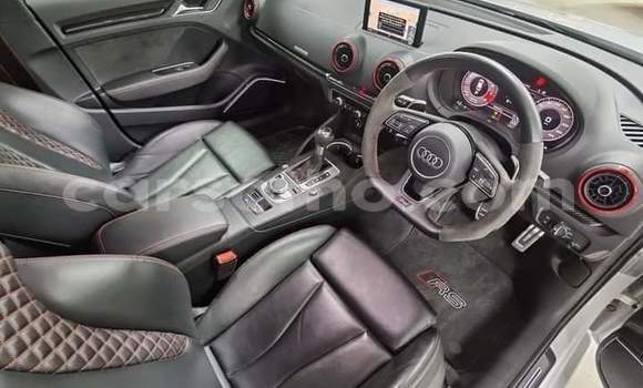 اشتري مستعمل Audi RS3 White سيارة في Maseru في Maseru اشتري مستعمل Audi RS3 White سيارة في Maseru في Maseru