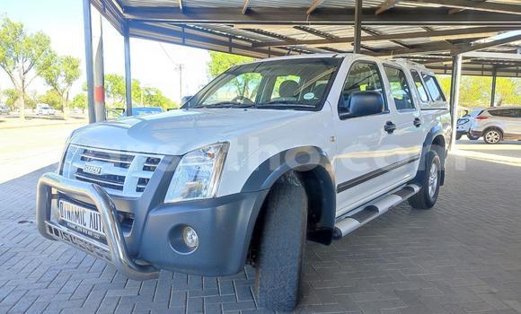 Sayi Na hannu Isuzu KB White Mota in Maseru a Maseru Sayi Na hannu Isuzu KB White Mota in Maseru a Maseru