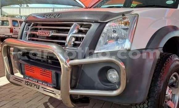 Acheter Occasion Voiture Isuzu KB Blanc à Maseru, Maseru Acheter Occasion Voiture Isuzu KB Blanc à Maseru, Maseru