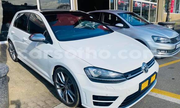 اشتري مستعمل Volkswagen Golf R White سيارة في Maseru في Maseru اشتري مستعمل Volkswagen Golf R White سيارة في Maseru في Maseru