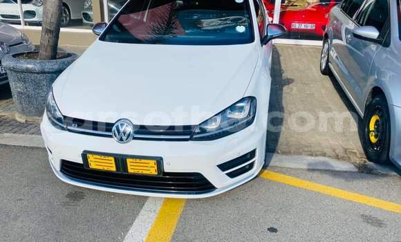 اشتري مستعمل Volkswagen Golf R White سيارة في Maseru في Maseru اشتري مستعمل Volkswagen Golf R White سيارة في Maseru في Maseru