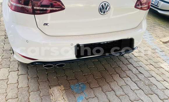 اشتري مستعمل Volkswagen Golf R White سيارة في Maseru في Maseru اشتري مستعمل Volkswagen Golf R White سيارة في Maseru في Maseru