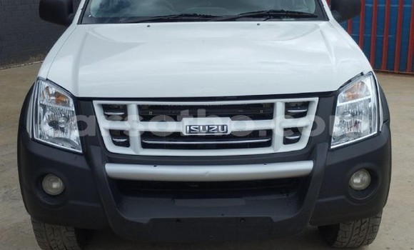 اشتري مستعمل Isuzu KB White سيارة في Maseru في Maseru اشتري مستعمل Isuzu KB White سيارة في Maseru في Maseru
