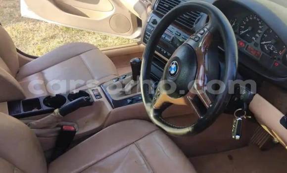 Sayi Na hannu BMW 326 Other Mota in Hlotse a Leribe Sayi Na hannu BMW 326 Other Mota in Hlotse a Leribe