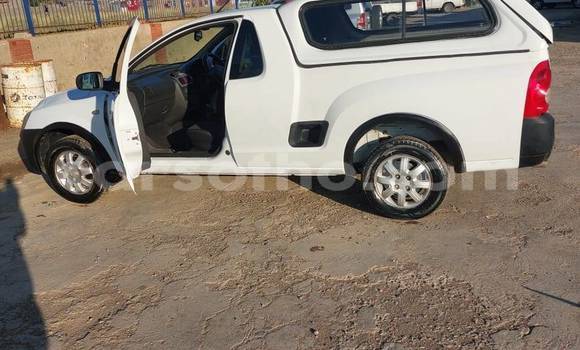 Sayi Na hannu Isuzu KB White Mota in Butha–Buthe a Thaba-Tseka Sayi Na hannu Isuzu KB White Mota in Butha–Buthe a Thaba-Tseka