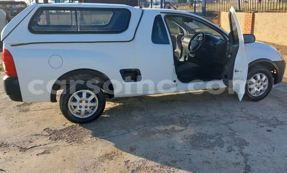 Sayi Na hannu Isuzu KB White Mota in Butha–Buthe a Thaba-Tseka Sayi Na hannu Isuzu KB White Mota in Butha–Buthe a Thaba-Tseka