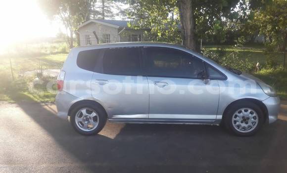 اشتري مستعمل Toyota Vitz Other سيارة في Maputsoa في Leribe