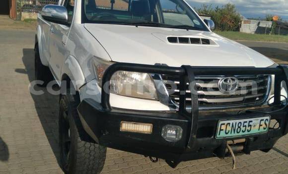 Acheter Occasion Voiture Toyota Hilux Blanc à Mafeteng, Mafeteng