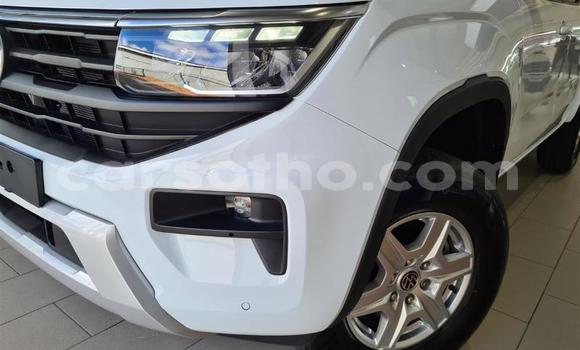 Sayi Na hannu Volkswagen Amarok White Mota in Maseru a Maseru Sayi Na hannu Volkswagen Amarok White Mota in Maseru a Maseru