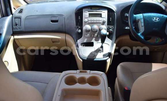 Sayi Imported Hyundai H1 White Mota in Import - Dubai a Maseru Sayi Imported Hyundai H1 White Mota in Import - Dubai a Maseru