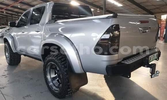 Sayi Na hannu Toyota Hilux Silver Mota in Maseru a Maseru Sayi Na hannu Toyota Hilux Silver Mota in Maseru a Maseru