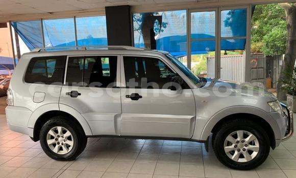 Acheter Occasion Voiture Mitsubishi Pajero Gris à Maseru, Maseru Acheter Occasion Voiture Mitsubishi Pajero Gris à Maseru, Maseru