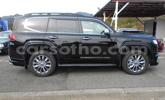 Sayi Na hannu Toyota Land Cruiser Black Mota in Maseru a Maseru Sayi Na hannu Toyota Land Cruiser Black Mota in Maseru a Maseru
